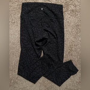 Lululemon Wonder under leopard print leggings